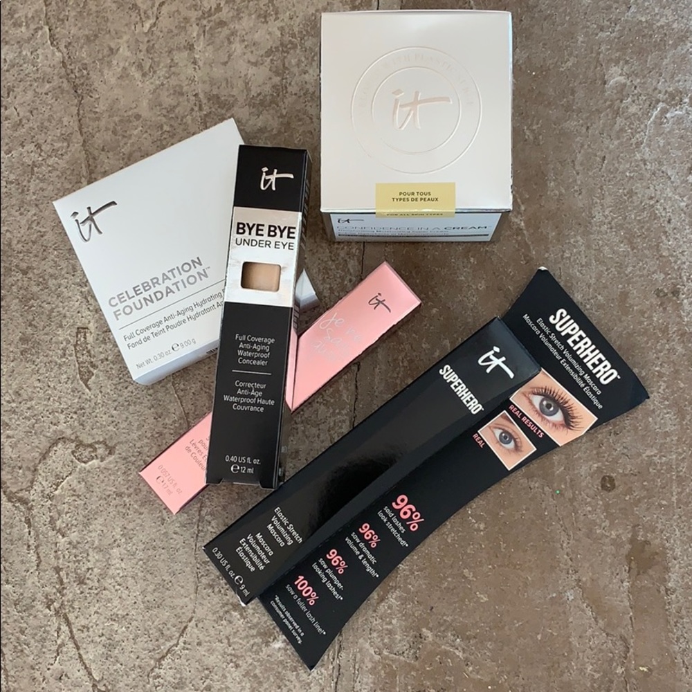 IT Cosmetics 5-pc set in shade Light - UPDATE 4-pc
